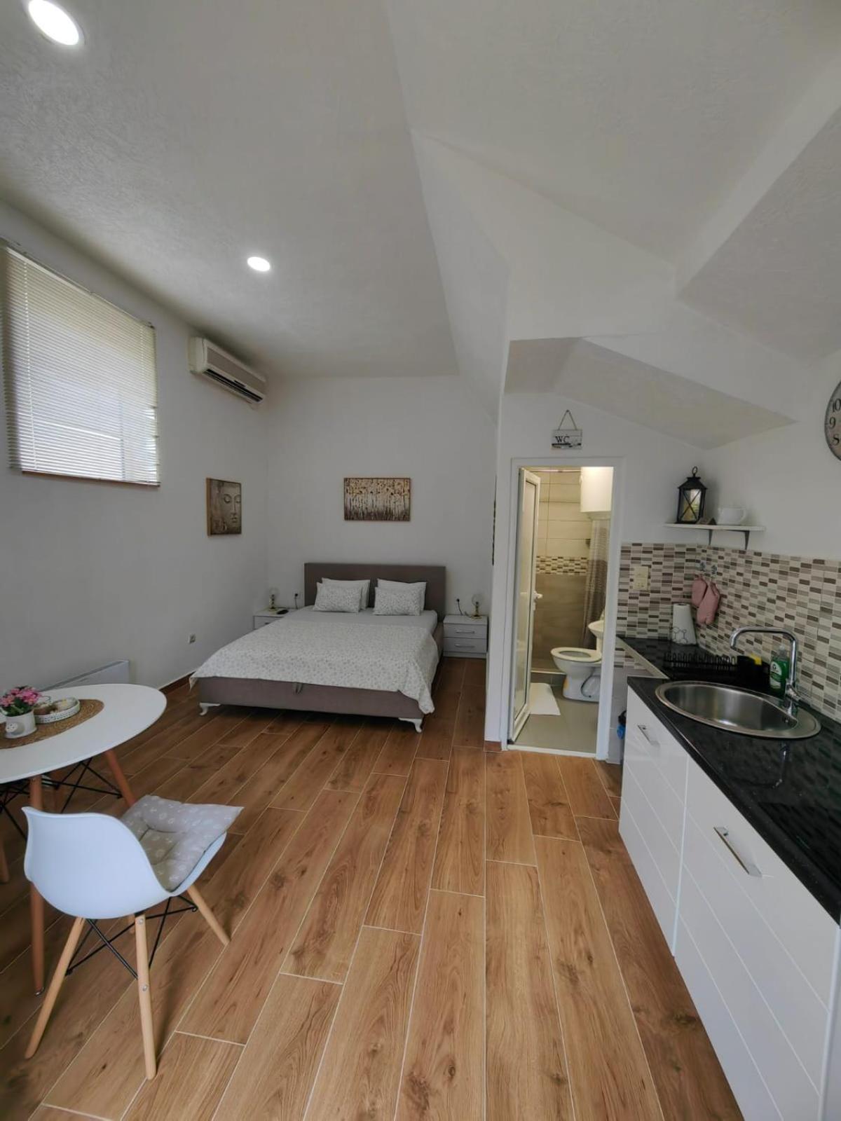 Apartments Andrea Kotor Chambre photo